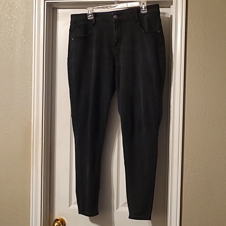 Denim Lovers Brand Black Jeans With Pockets